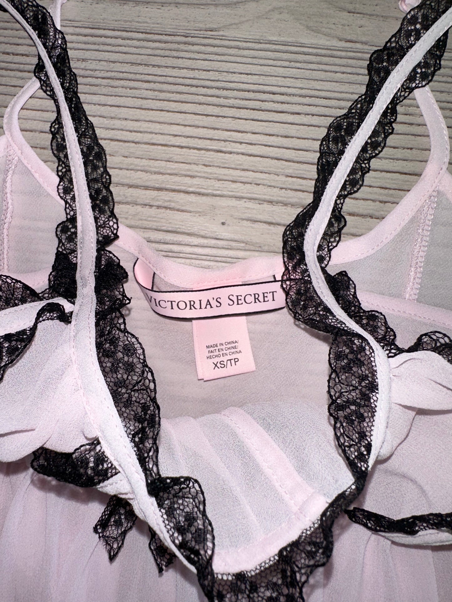 Victoria’s Secret baby pink chiffon cami/slip🩰🖤(XS)