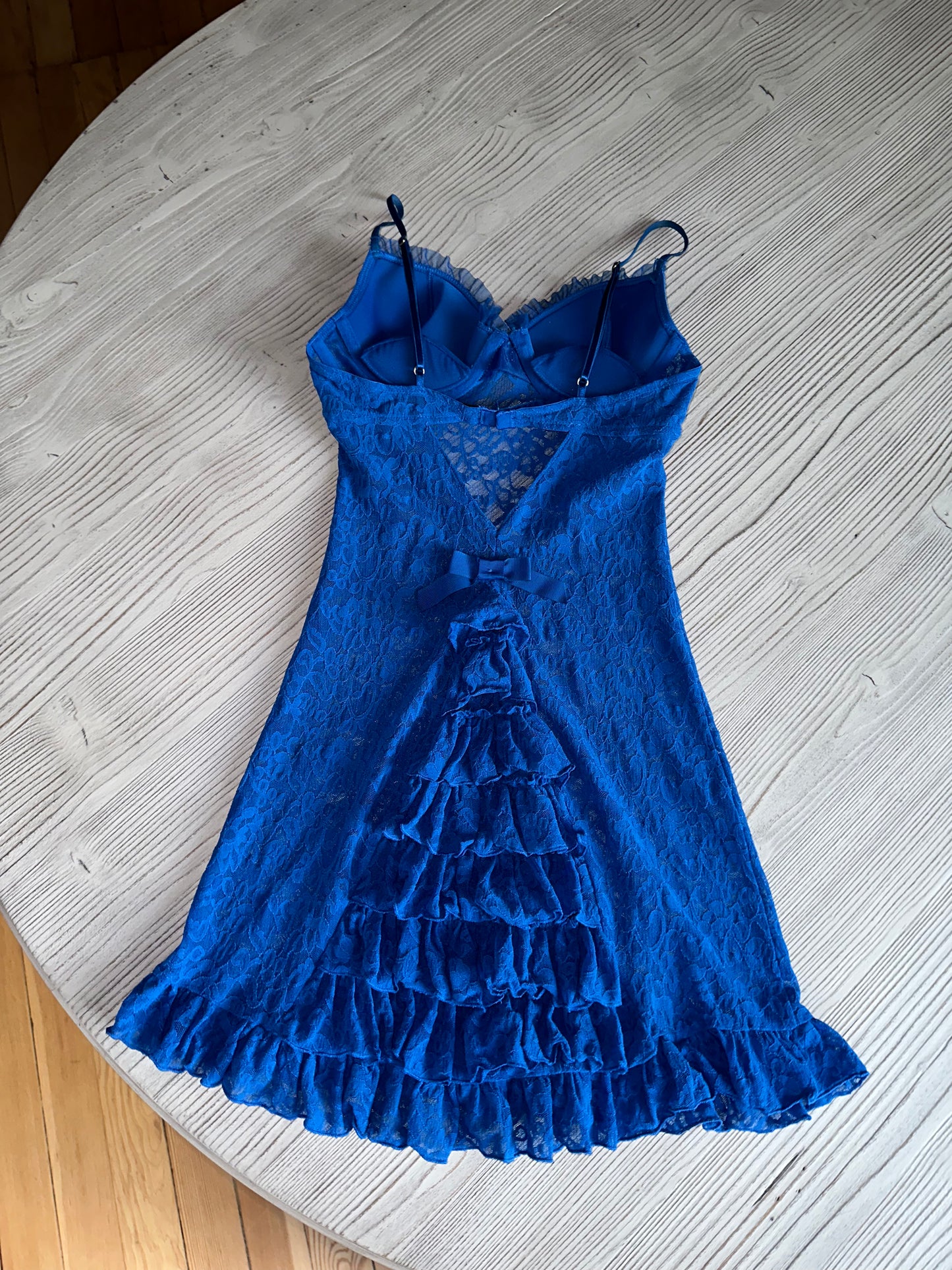 Victoria’s Secret blue lace slip dress(S)💙