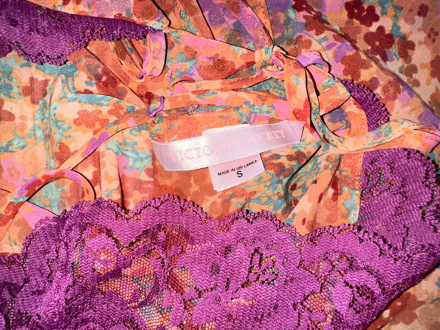 Stunning Victoria’s Secret lace slip💐
