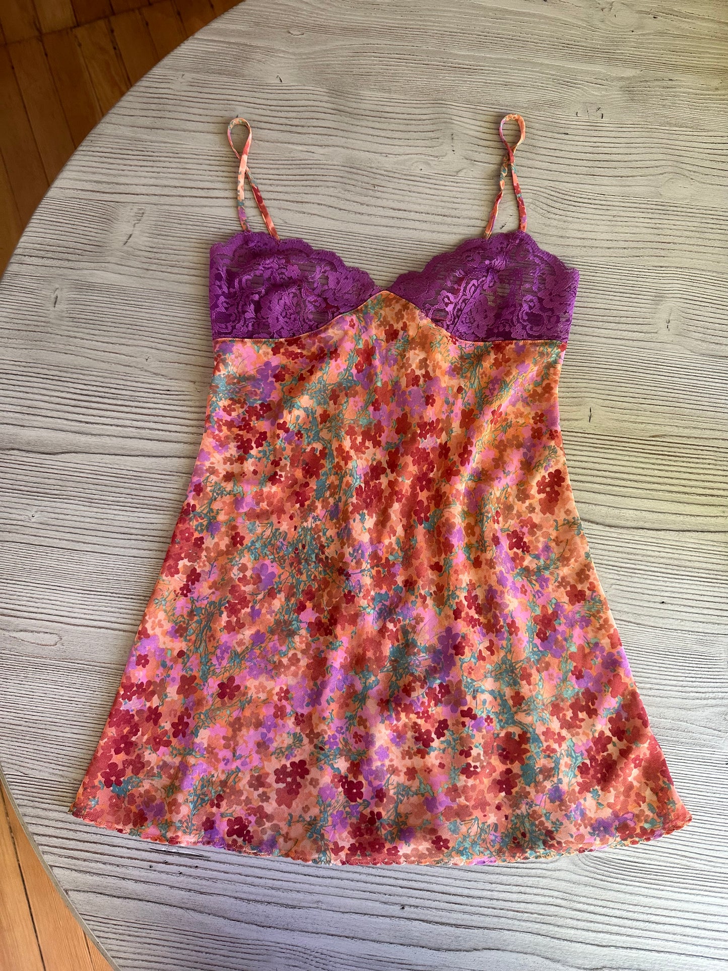 Stunning Victoria’s Secret lace slip💐