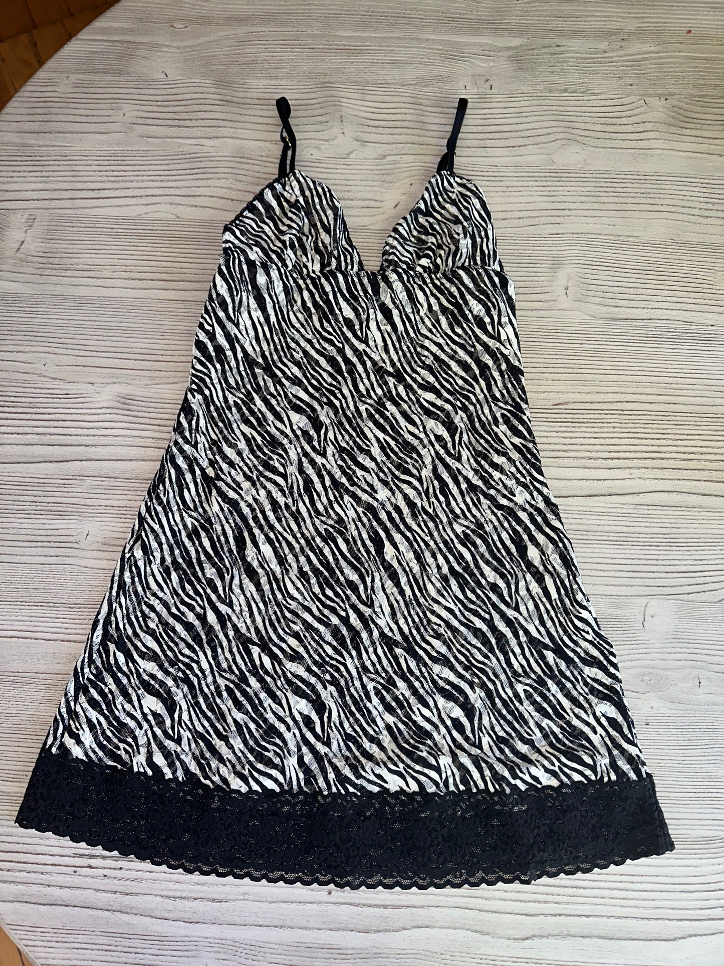 Victoria’s Secret zebra slip dress🦓(S)