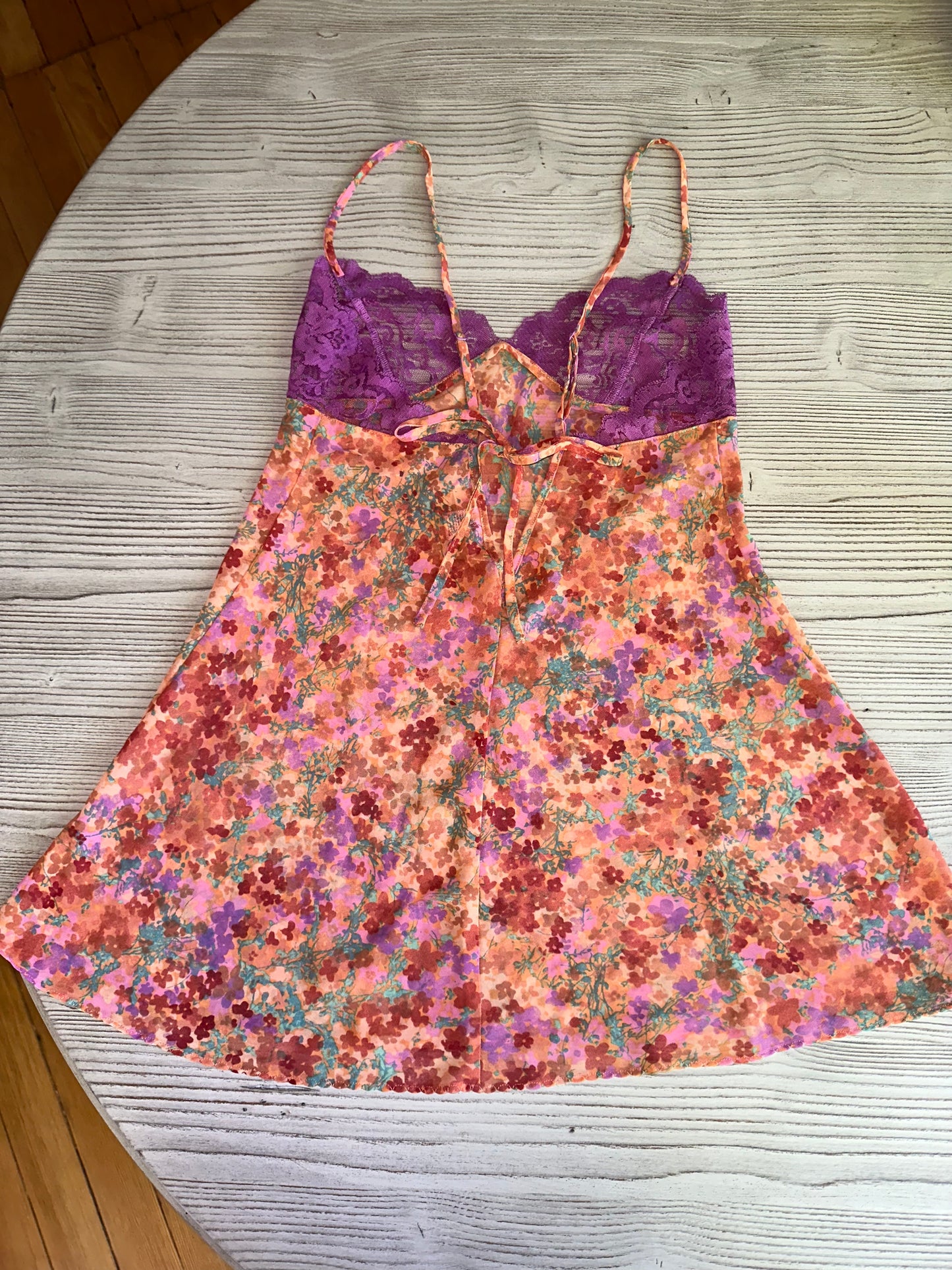 Stunning Victoria’s Secret lace slip💐