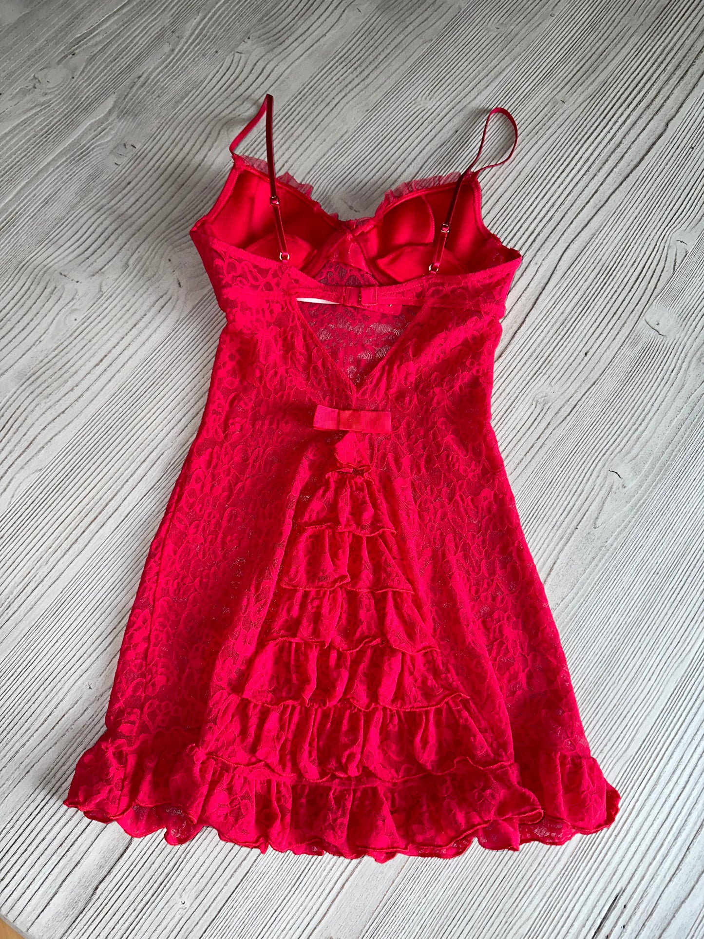 Victoria’s Secret red lace slip dress(XS)💋