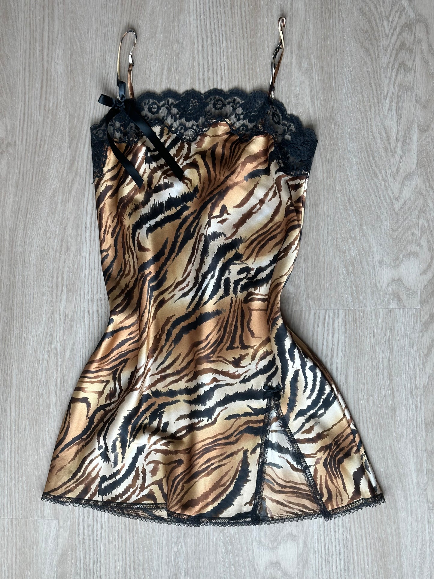 Tiger print Victoria’s Secret lace slip dress🐅