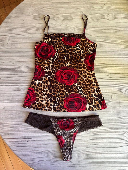 Vintage 2 piece leopard and roses set🐆🌹(XS,M)