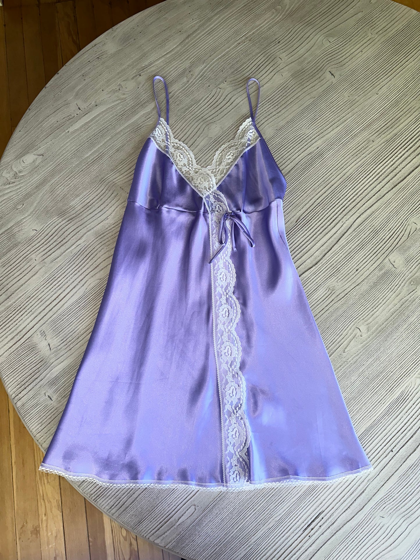 Victoria’s Secret purple slit slip dress(S)🍇