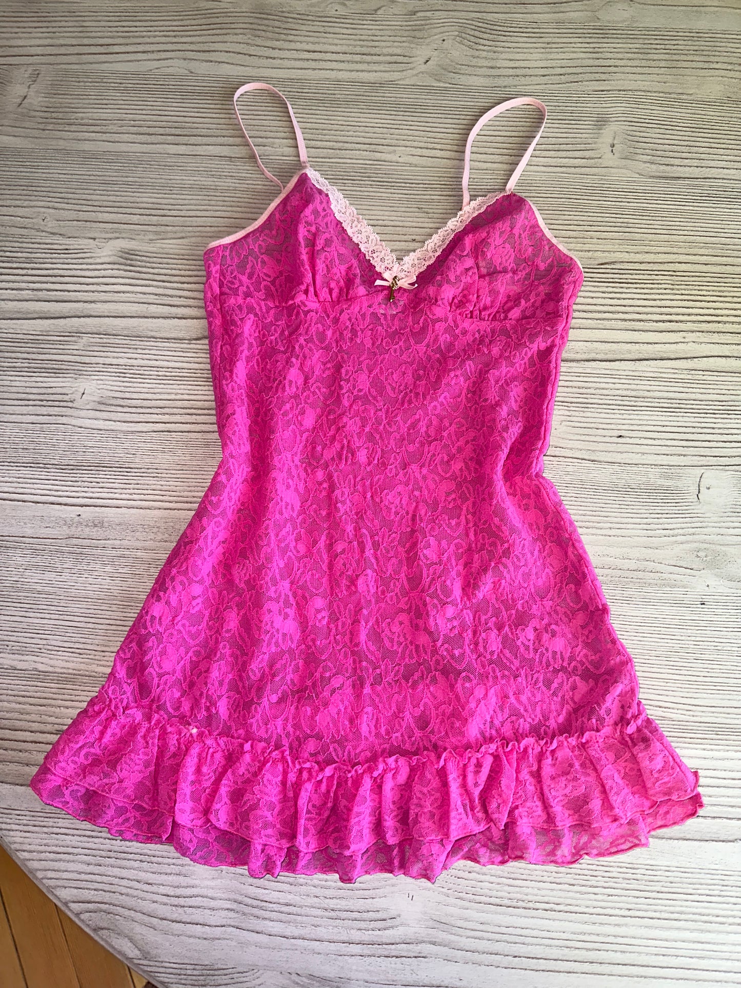 Pink Victoria’s Secret lace negligee💞(S)